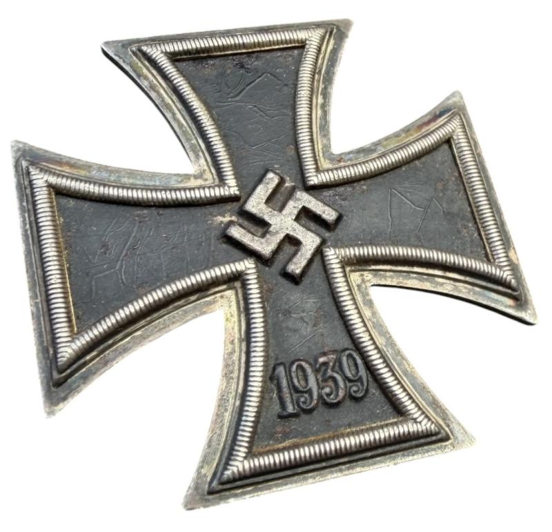 Iron Cross First Class 1939 in Case