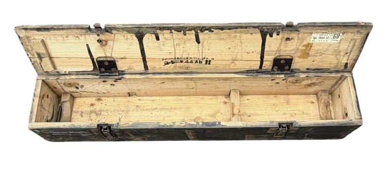 Wehrmacht F Mun.le.F.H.18M ammunition Case
