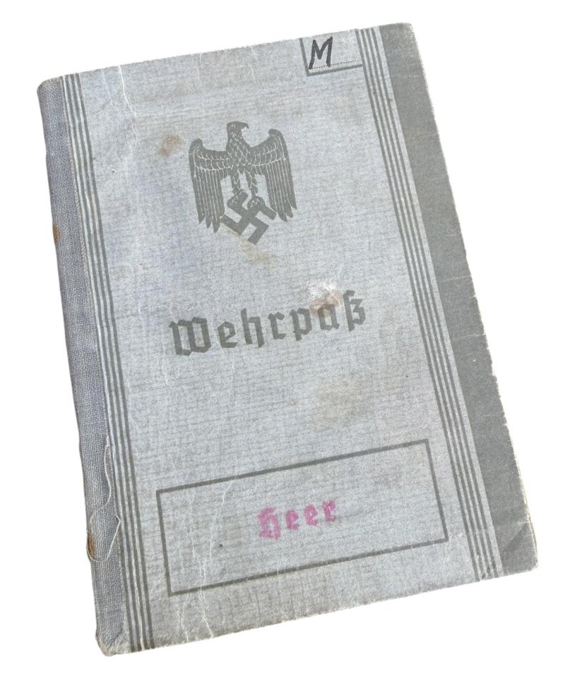 Wehrmacht Wehrpass first model