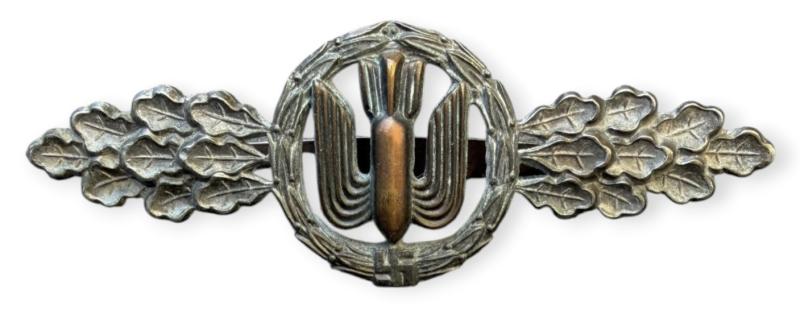 Luftwaffe Frontflugspange für Kampfflieger in Bronze