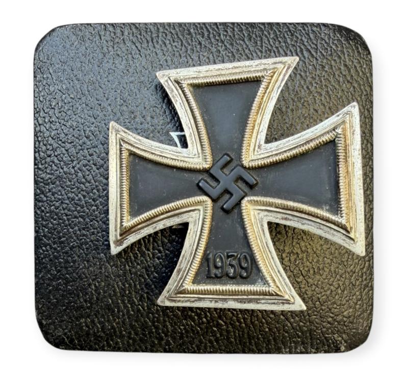 Iron Cross First Class “1939” in Case