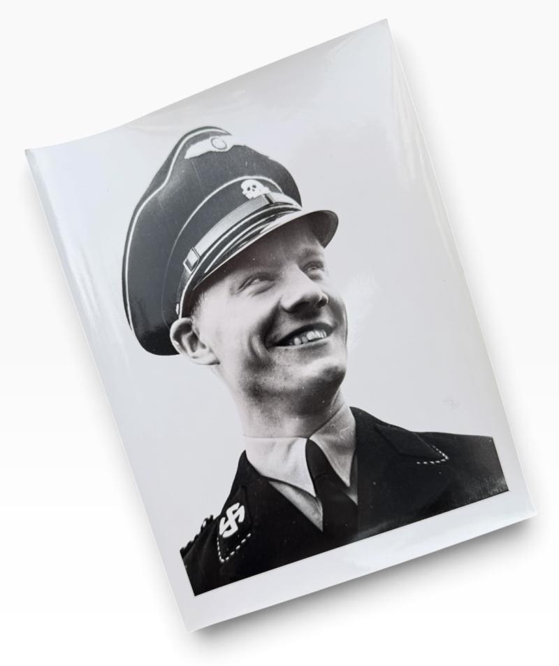 Brain L. Davis Photograph Von Schalburg