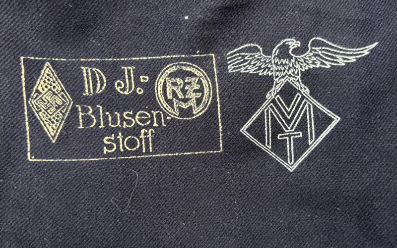 Hitler-Jugend wool Shirt, Cap en Belt Buckle