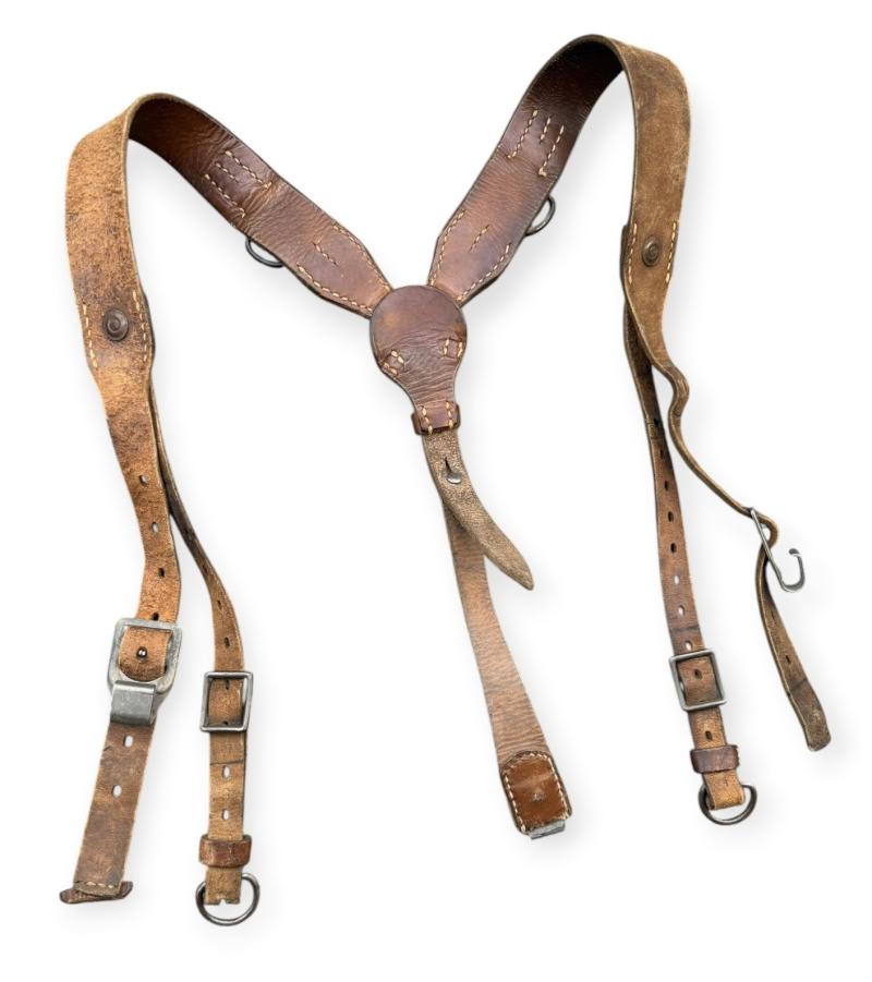 Wehrmacht/Luftwaffe “1945” dated Brown Koppeltragenstell