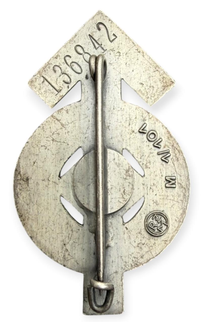 Hitler-Jugend Leistungs Badge in Silver