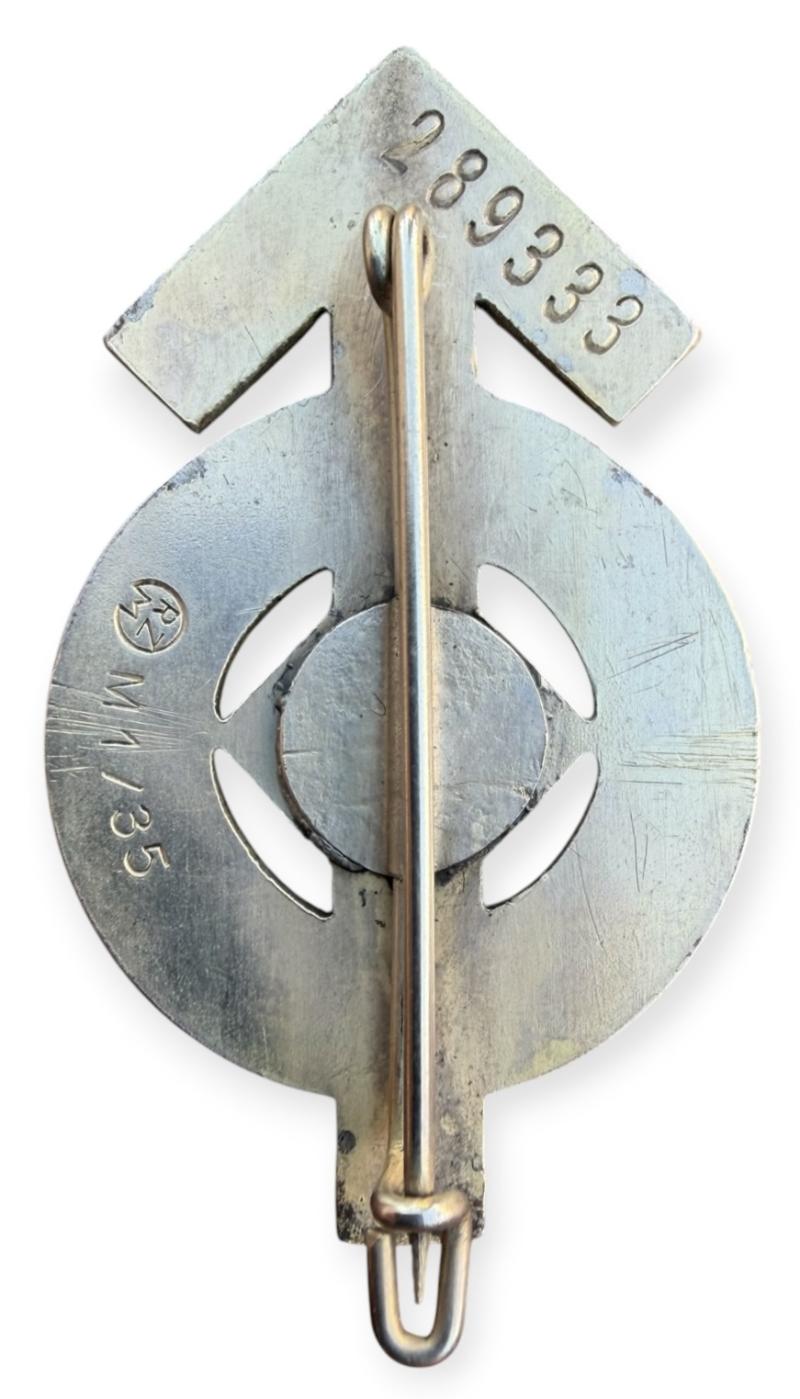 Hitler-Jugend Leistungs Badge in Silver