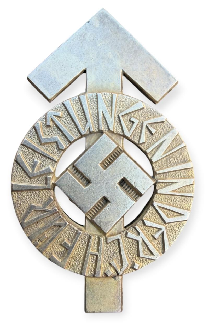 Hitler-Jugend Leistungs Badge in Silver