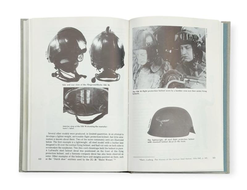 Book Headgear of Hitler’s Germany Volume 1 (Roger Bender)